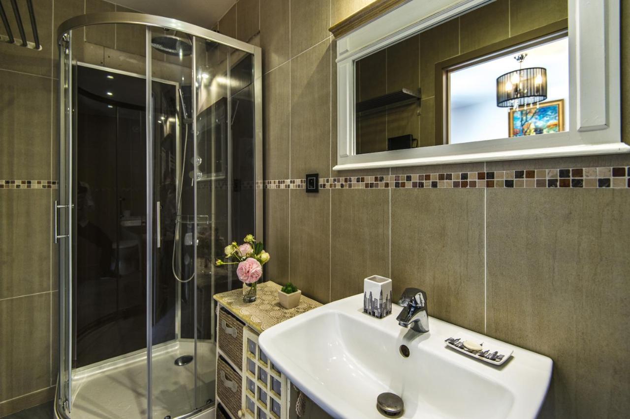 เลอ เปอตี โดแมน เดอ บัว อาฟริล Hotel Etais-la-Sauvin ภายนอก รูปภาพ