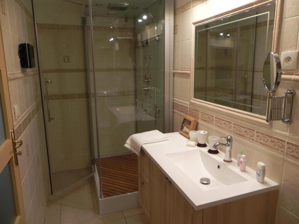 เลอ เปอตี โดแมน เดอ บัว อาฟริล Hotel Etais-la-Sauvin ห้อง รูปภาพ