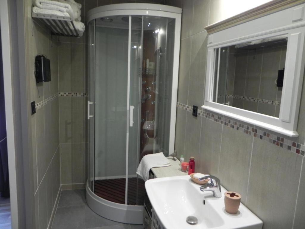 เลอ เปอตี โดแมน เดอ บัว อาฟริล Hotel Etais-la-Sauvin ห้อง รูปภาพ