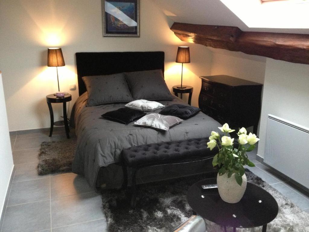 เลอ เปอตี โดแมน เดอ บัว อาฟริล Hotel Etais-la-Sauvin ห้อง รูปภาพ