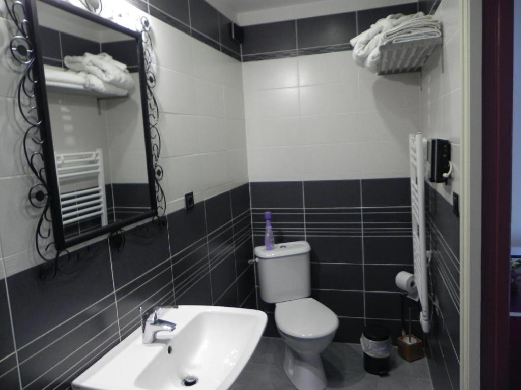 เลอ เปอตี โดแมน เดอ บัว อาฟริล Hotel Etais-la-Sauvin ห้อง รูปภาพ