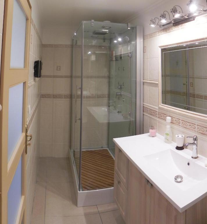 เลอ เปอตี โดแมน เดอ บัว อาฟริล Hotel Etais-la-Sauvin ห้อง รูปภาพ