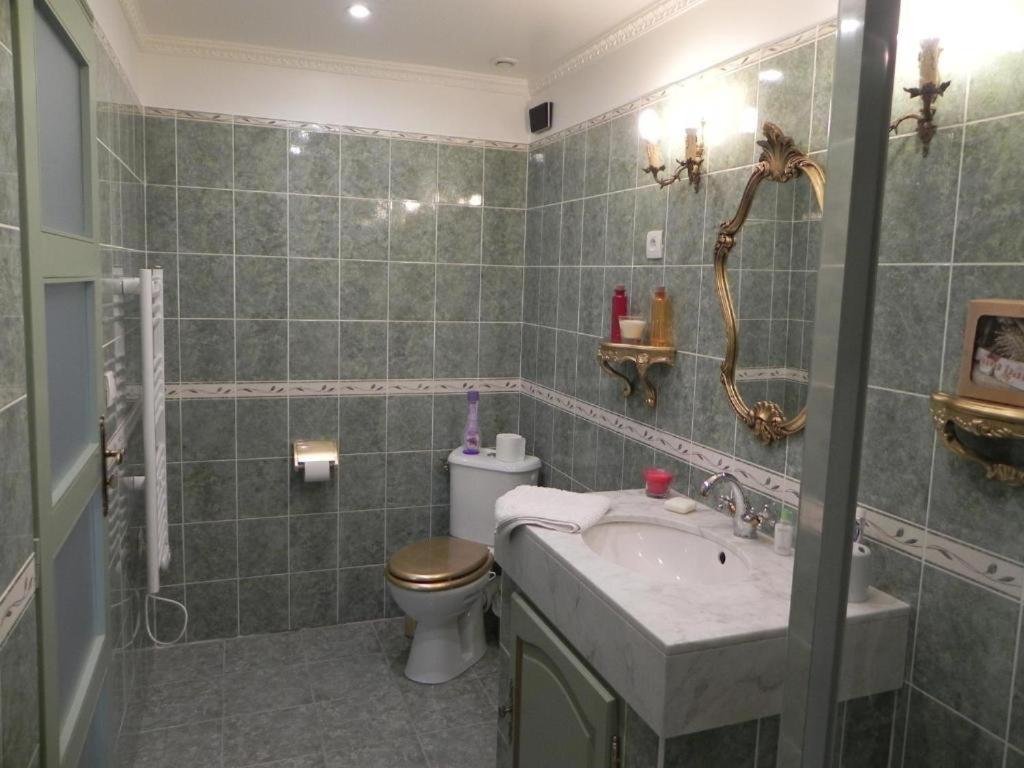 เลอ เปอตี โดแมน เดอ บัว อาฟริล Hotel Etais-la-Sauvin ห้อง รูปภาพ