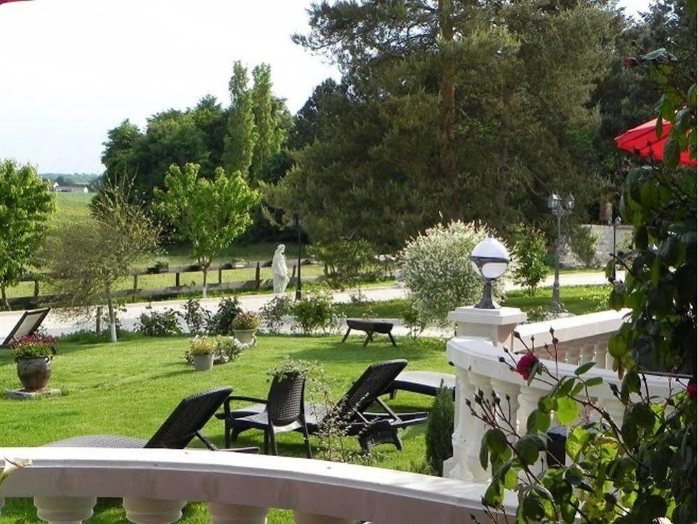 เลอ เปอตี โดแมน เดอ บัว อาฟริล Hotel Etais-la-Sauvin ภายนอก รูปภาพ